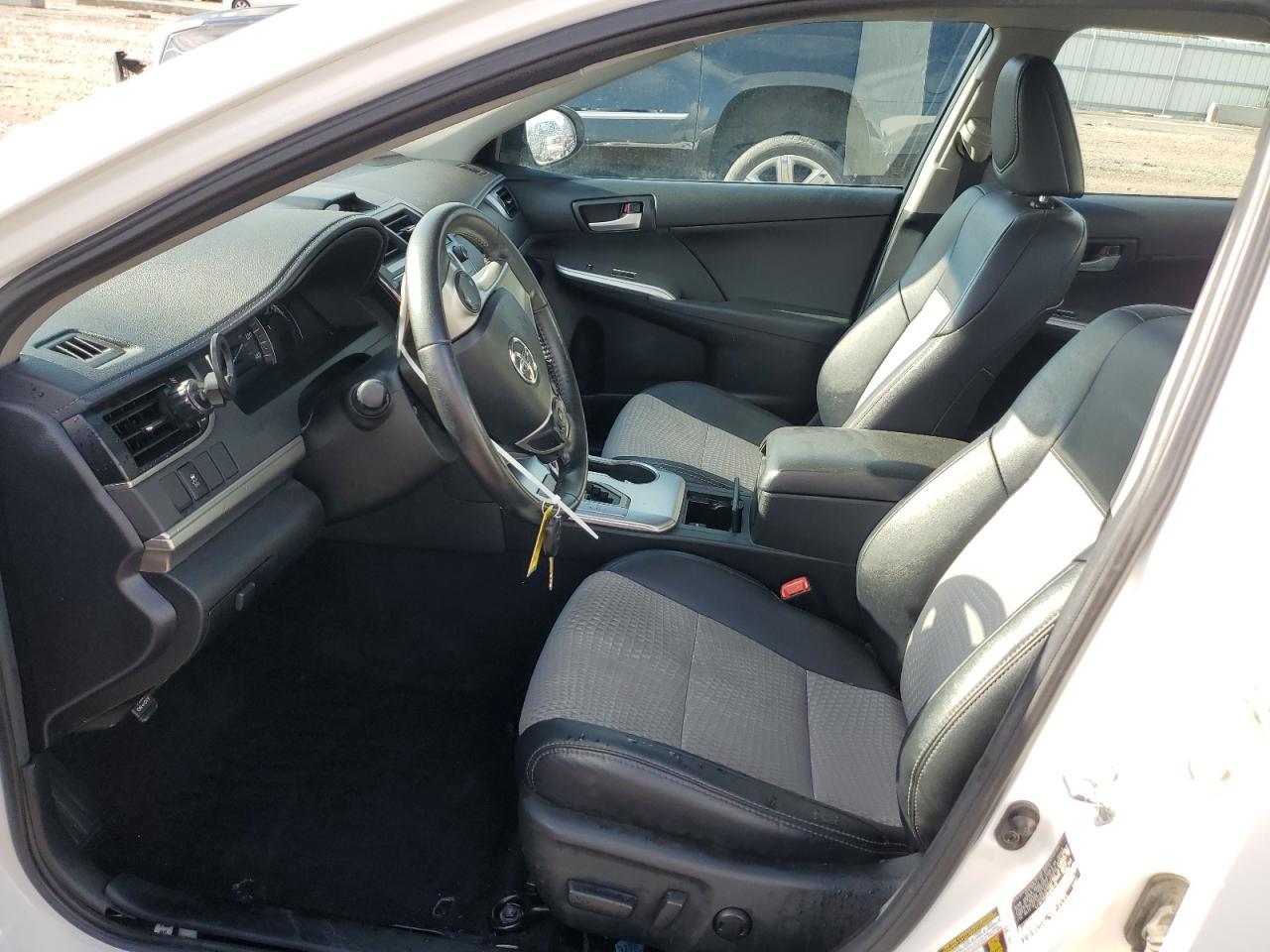 2013 Toyota Camry L - Фото 7