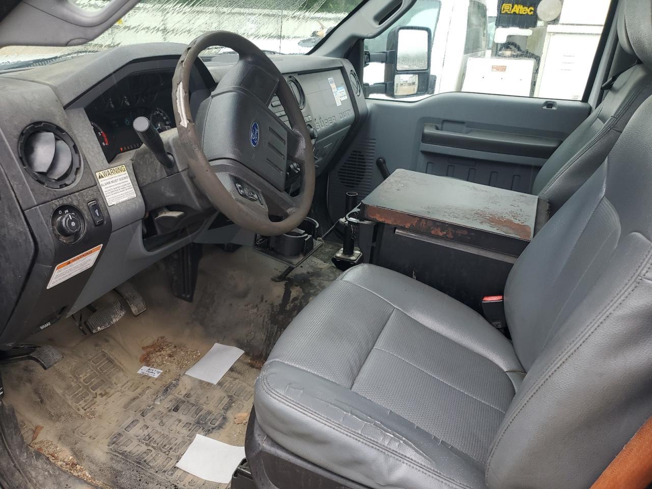 2014 Ford F450 Super Duty - Image 7