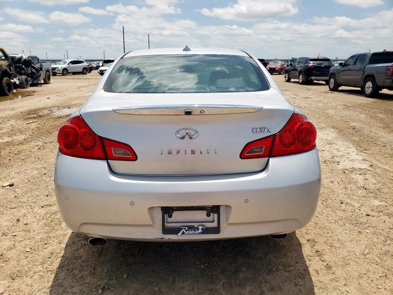 2013 Infiniti G37 - Фото 6
