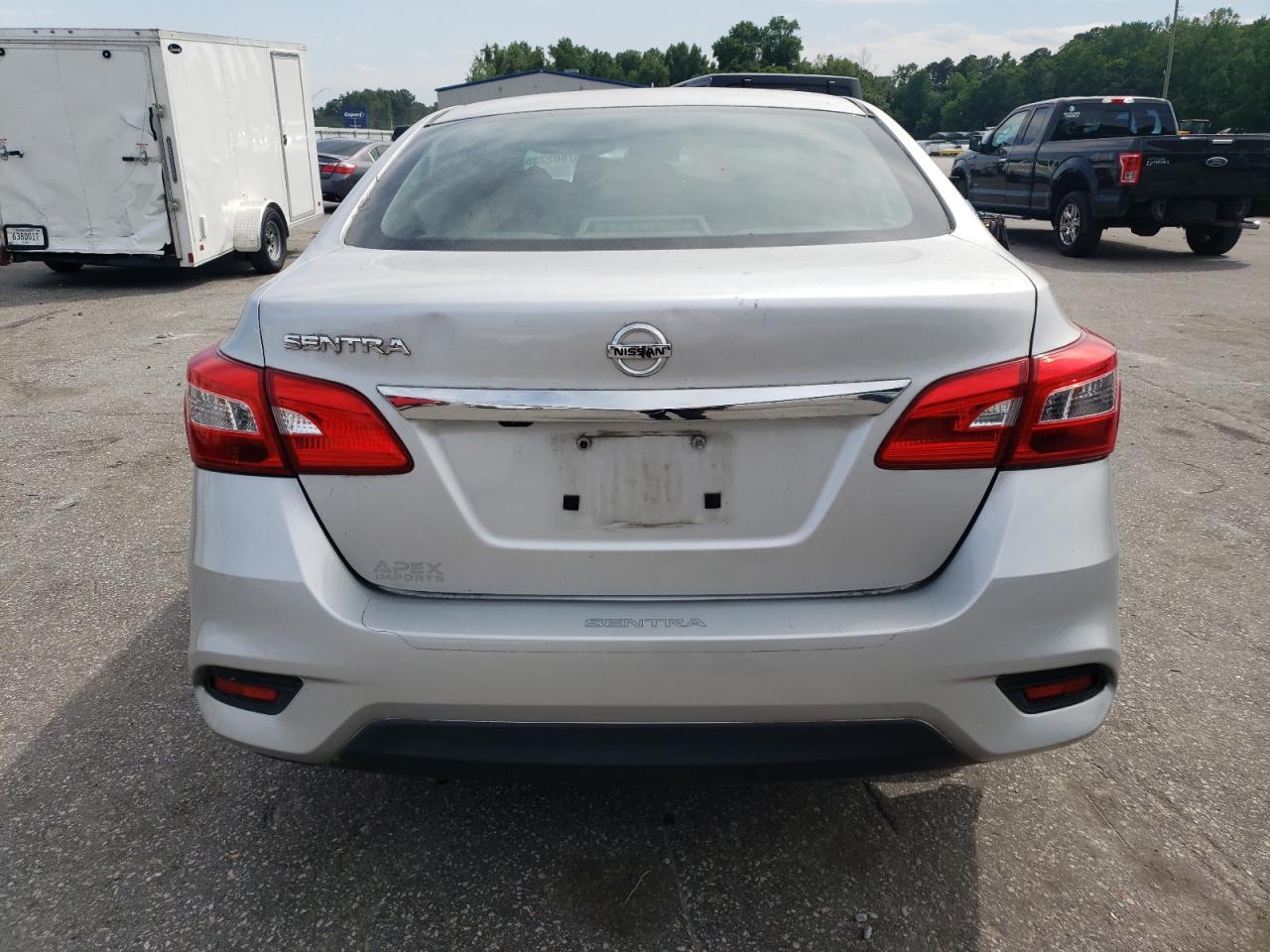 2018 Nissan Sentra S - Фото 6