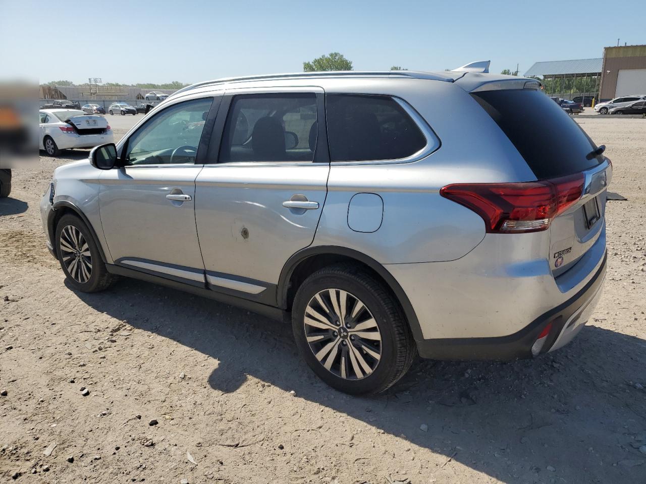 2019 Mitsubishi Outlander Se - Фото 2