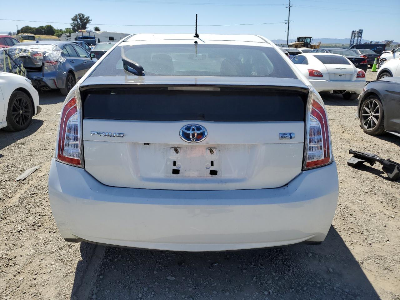 2015 Toyota Prius - Image 6
