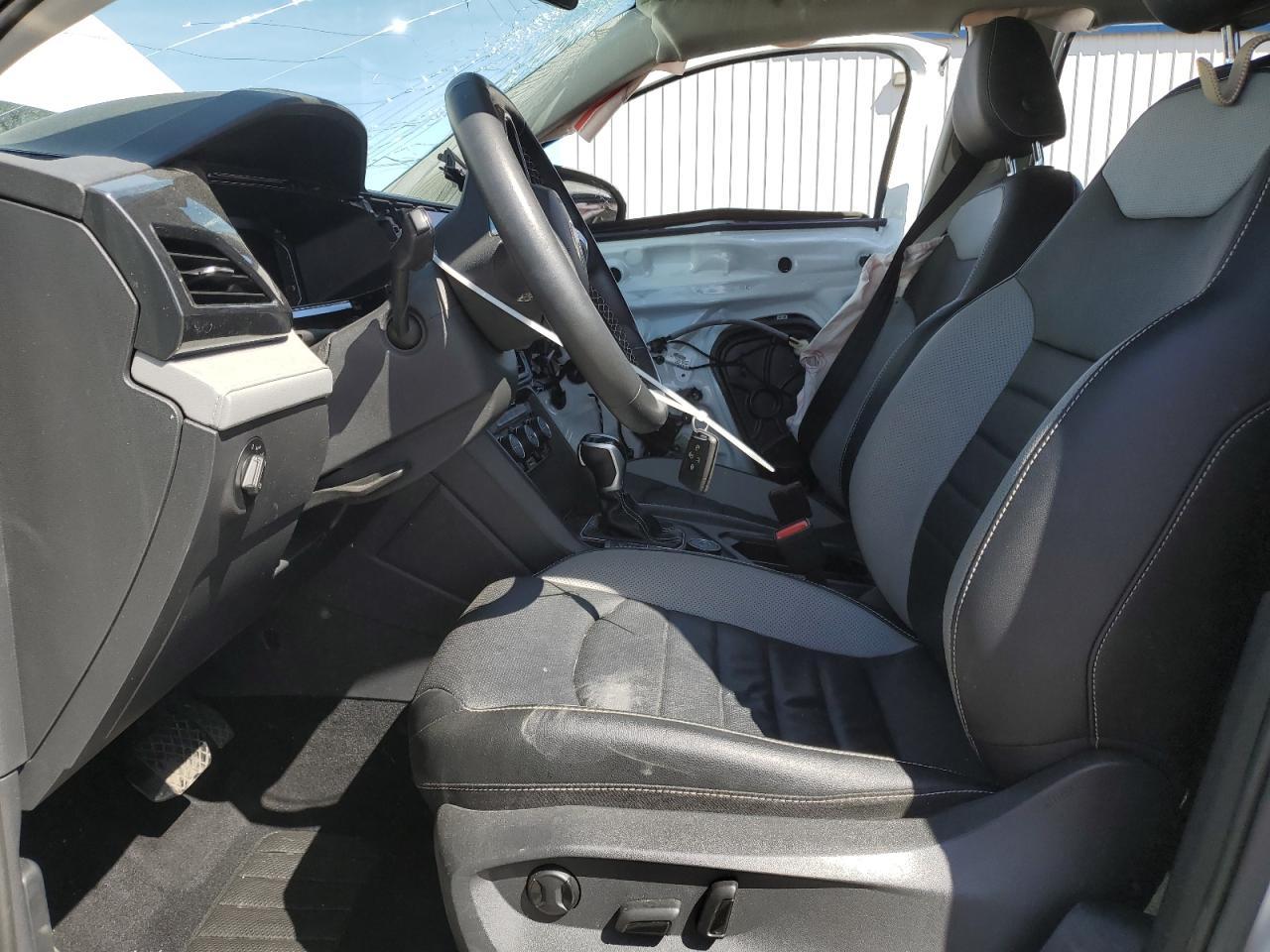 2022 Volkswagen Taos Sel - Image 7