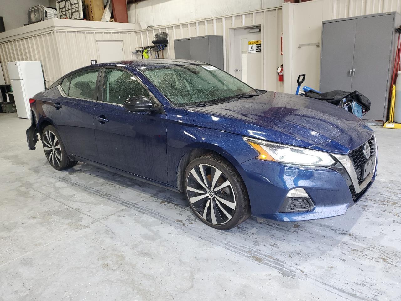 2020 Nissan Altima Sr - Фото 4