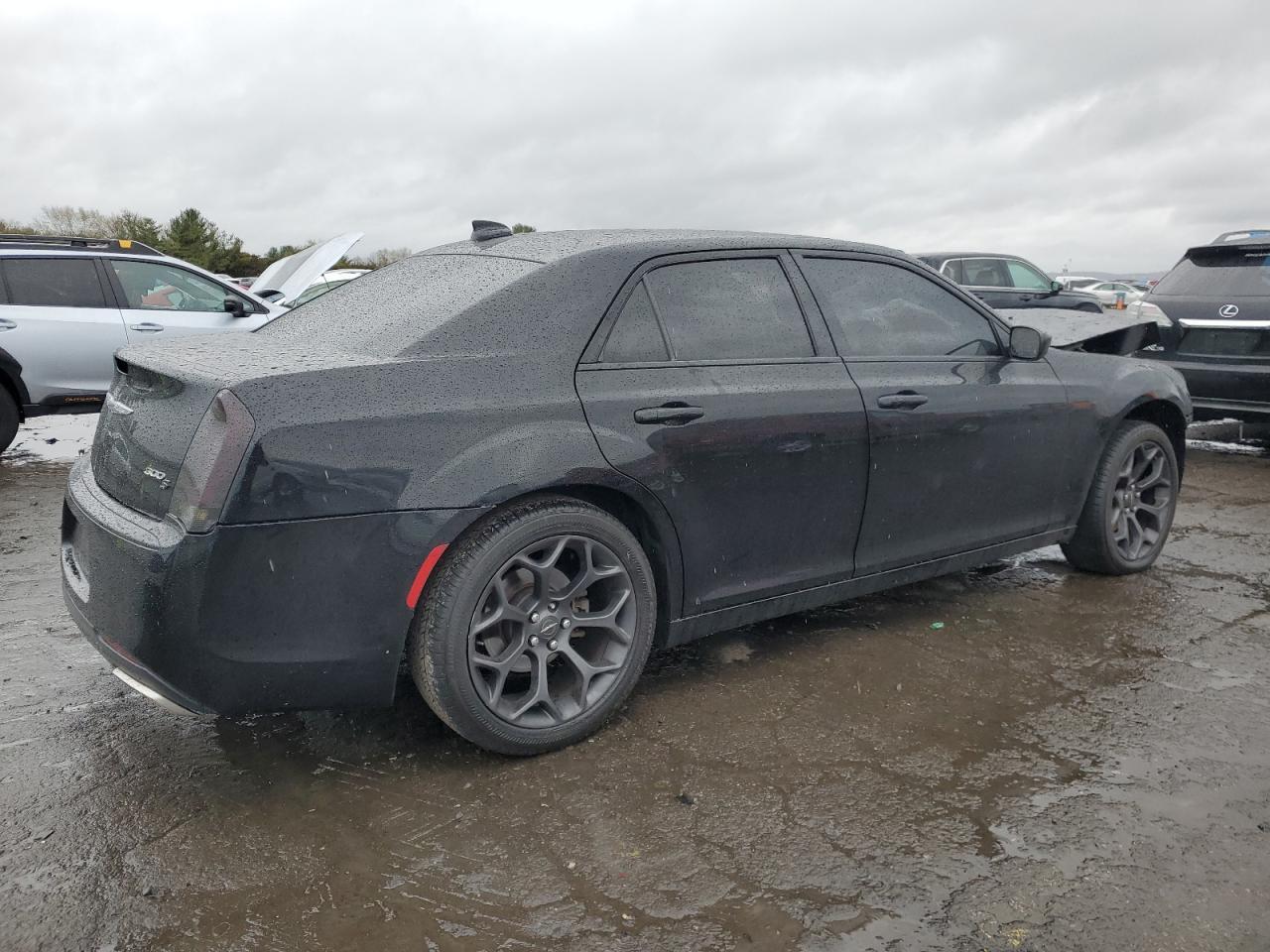 2019 Chrysler 300 S - Фото 3