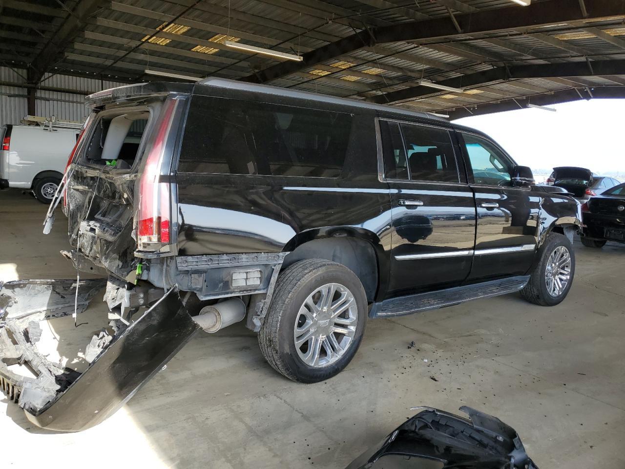 2018 Cadillac Escalade Esv - Фото 3