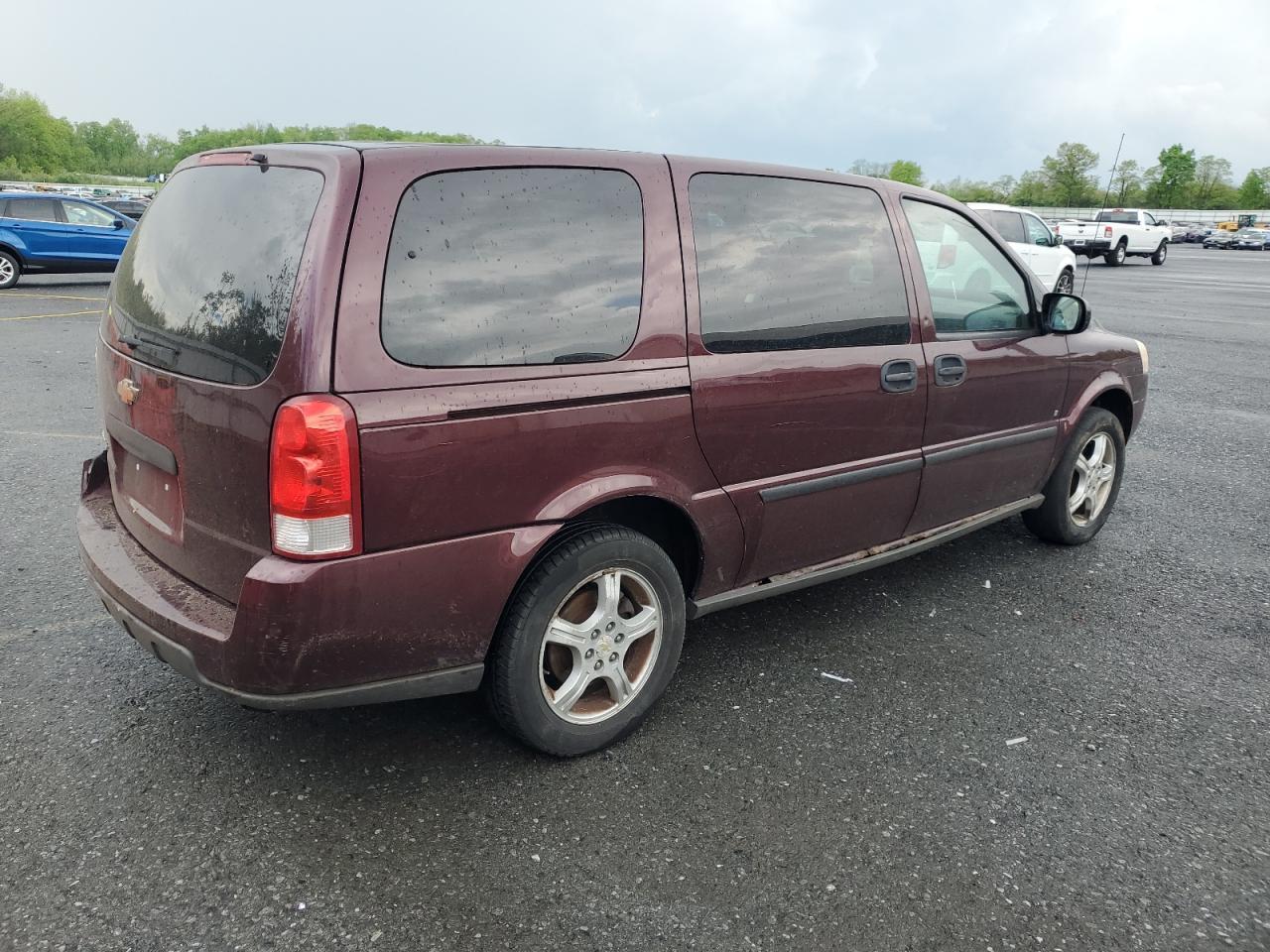 2008 Chevrolet Uplander Ls - Image 3