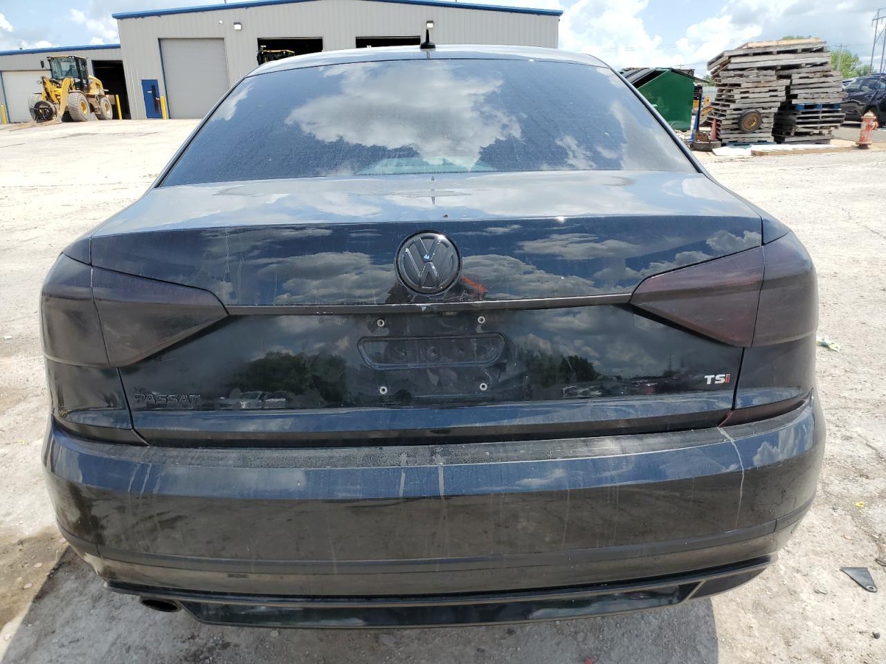 2016 Volkswagen Passat S - Фото 6