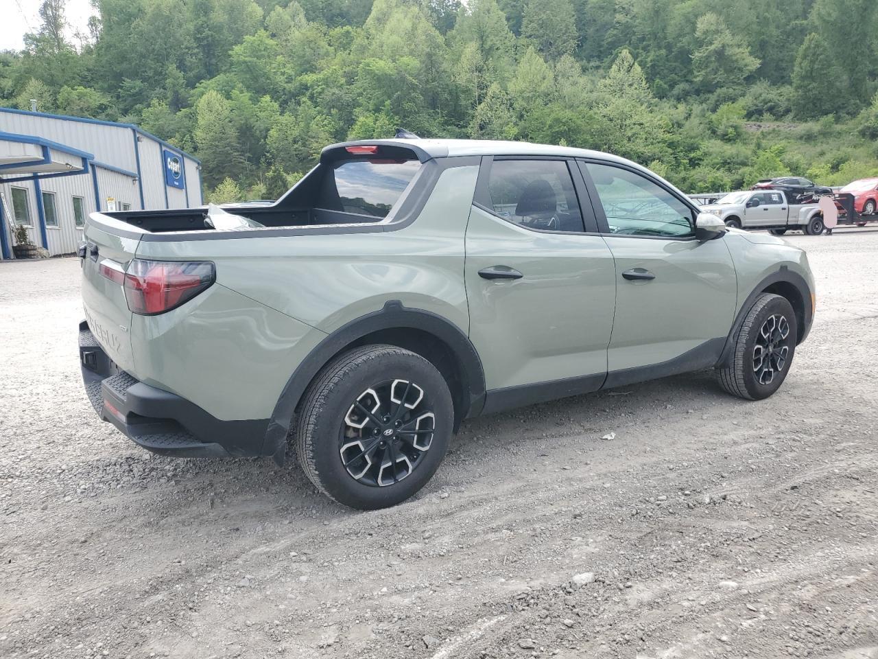 2024 Hyundai Santa Cruz Se - Image 3