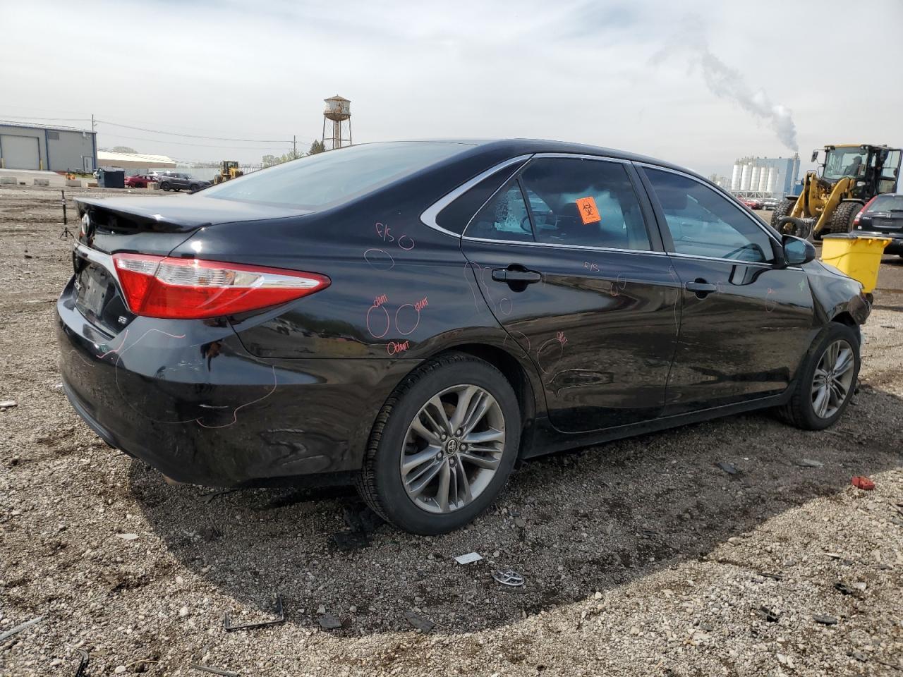 2017 Toyota Camry Le - Image 3