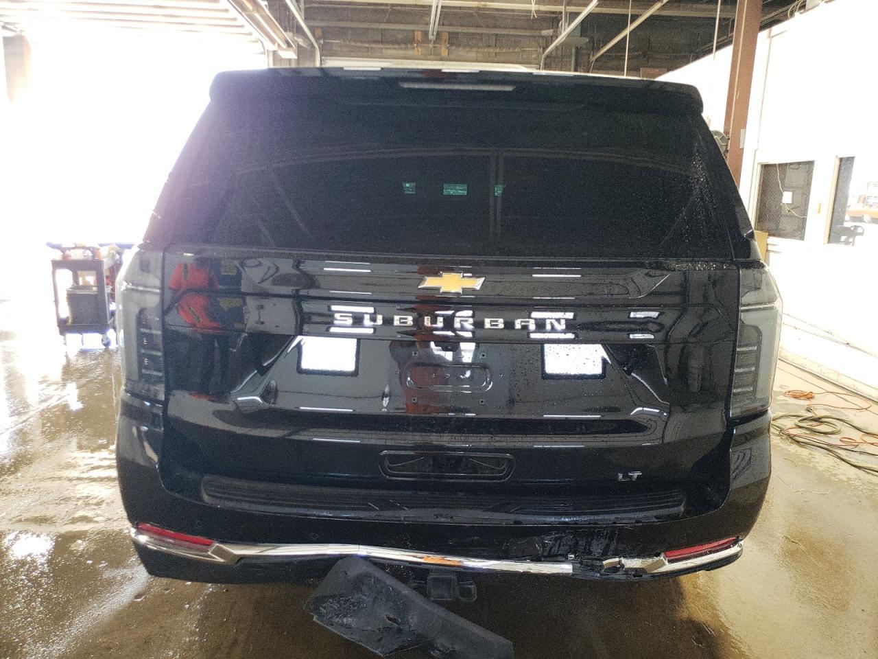 2025 Chevrolet Suburban K1500 Lt - Image 6