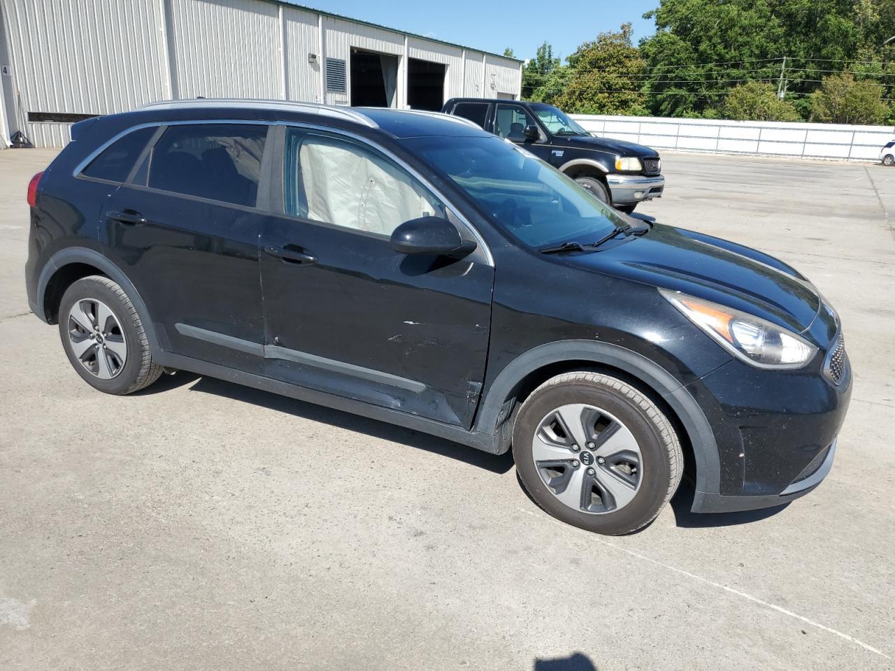 2017 Kia Niro Fe - Image 4