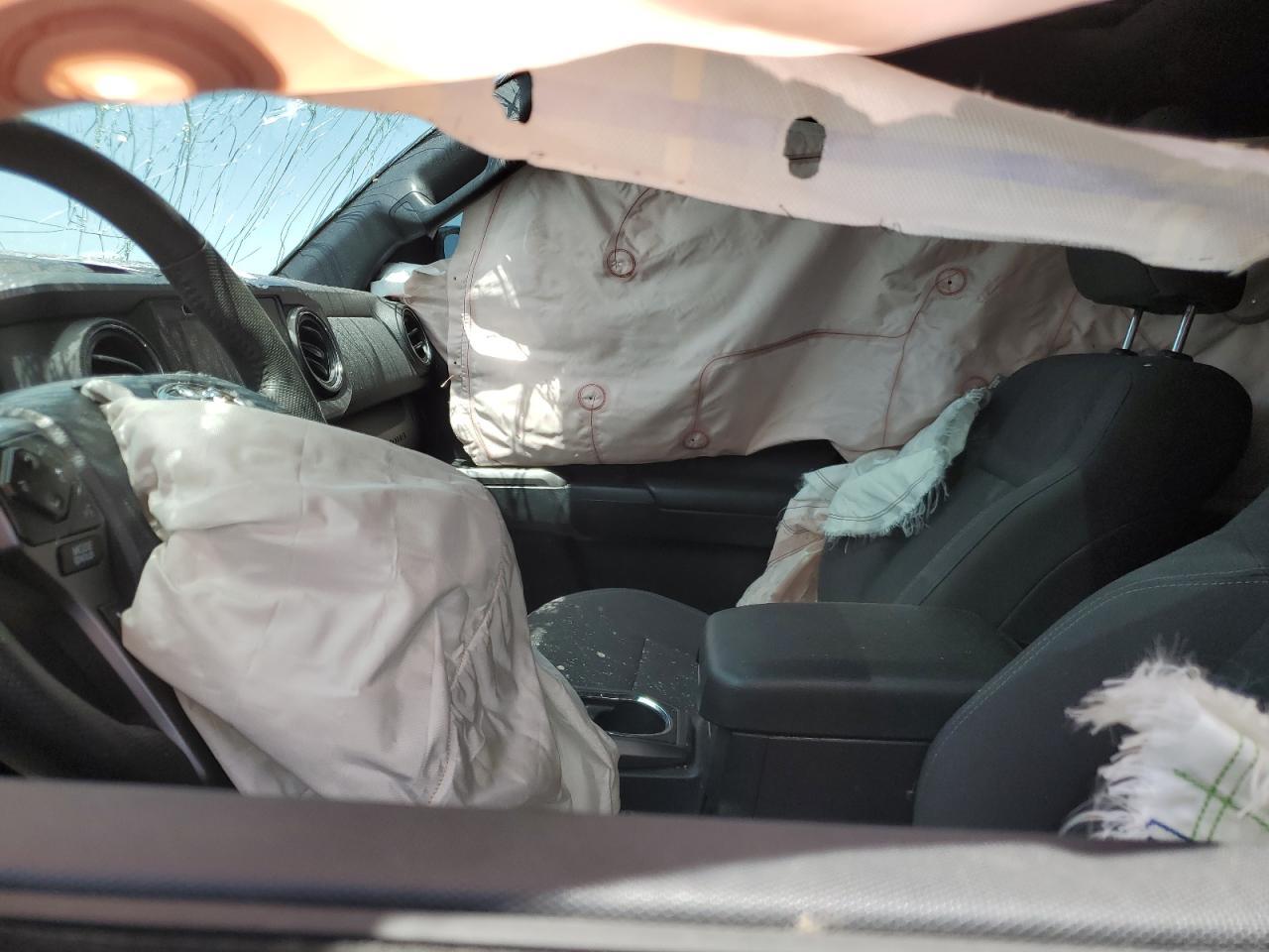 2017 Toyota Tacoma Double Cab - Image 7