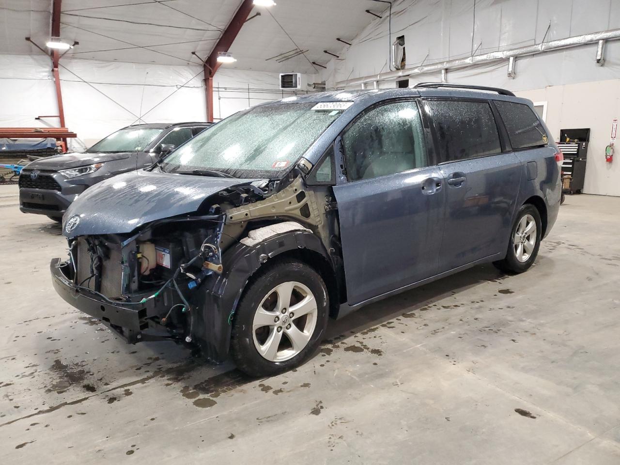 2014 Toyota Sienna Le