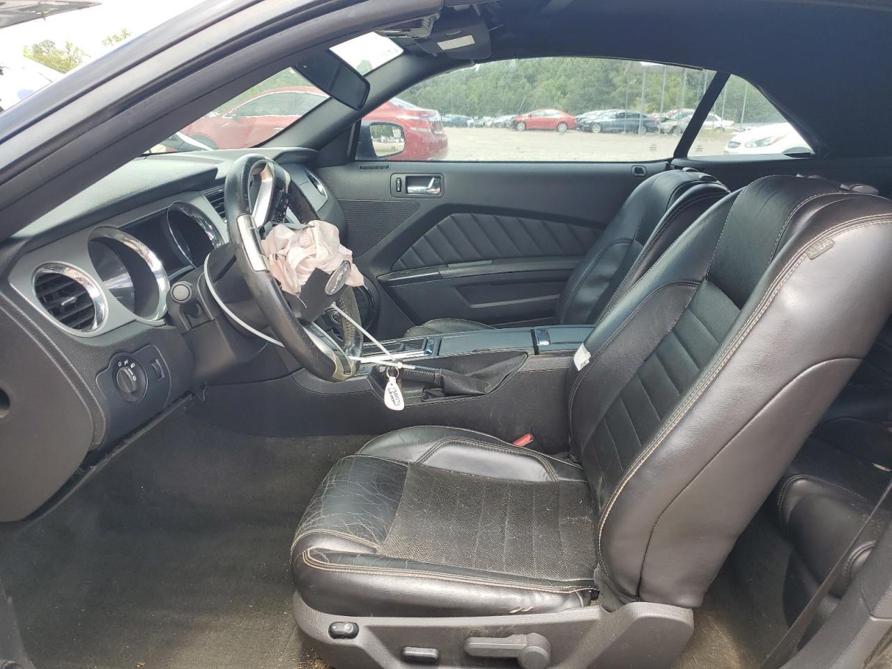 2014 Ford Mustang - Image 7