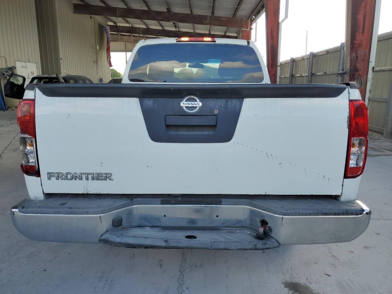 2014 Nissan Frontier S - Image 6