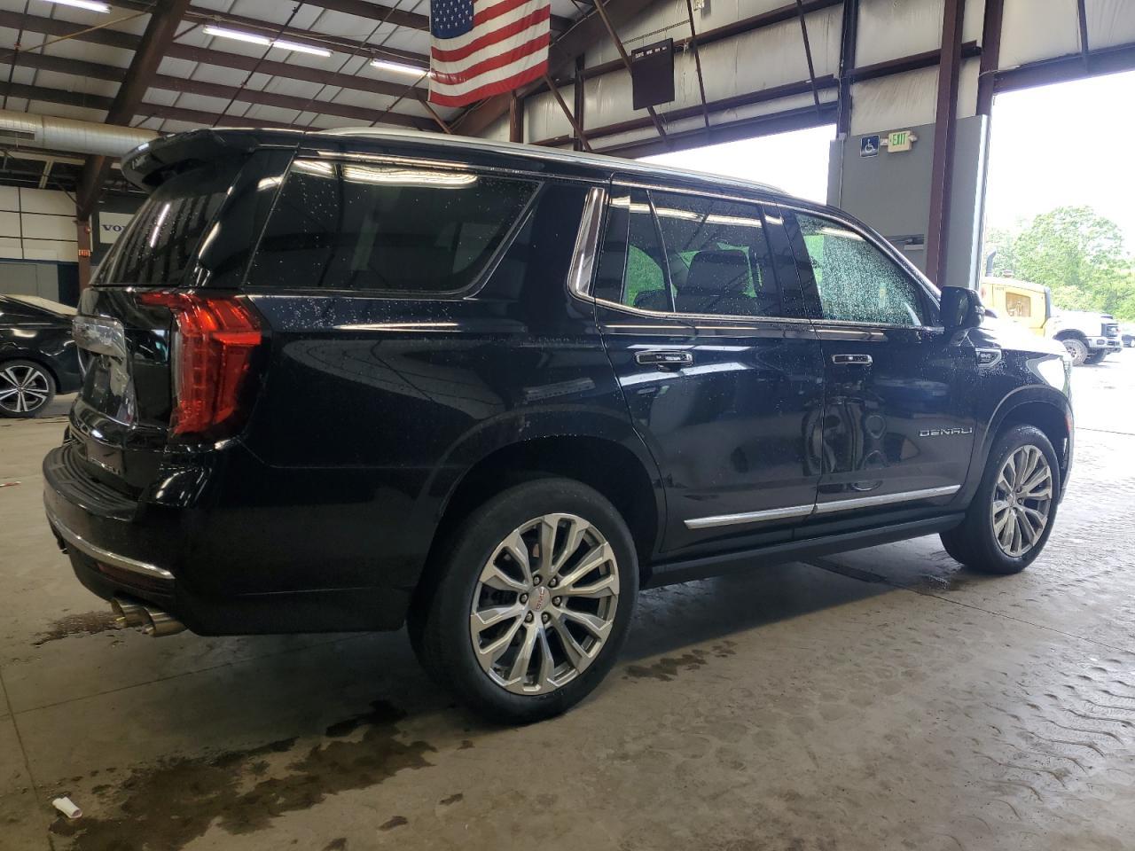 2023 GMC Yukon Denali - Фото 3