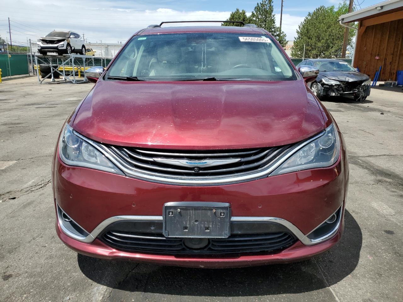 2018 Chrysler Pacifica Hybrid Limited - Image 5
