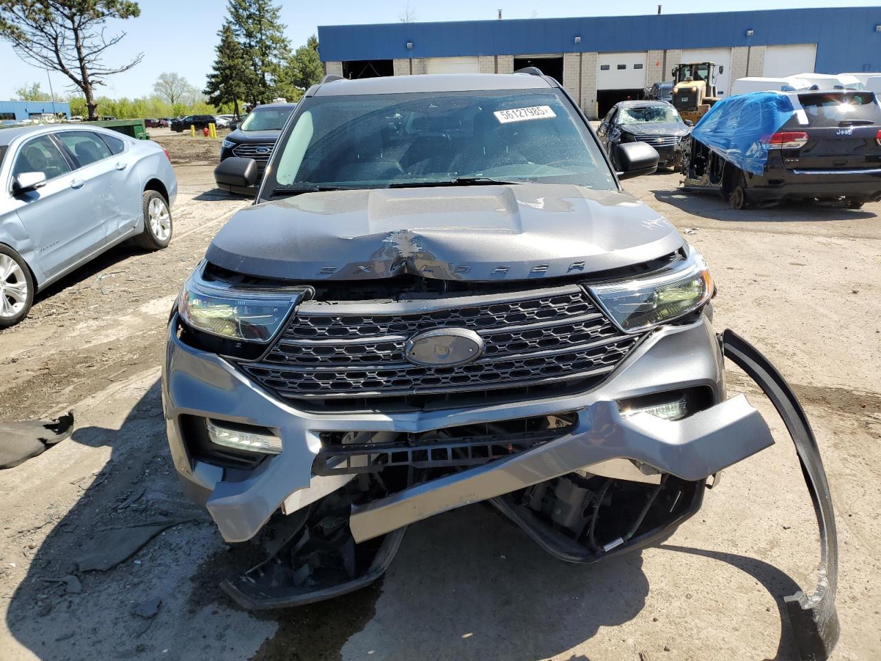 2021 Ford Explorer Xlt - Фото 5