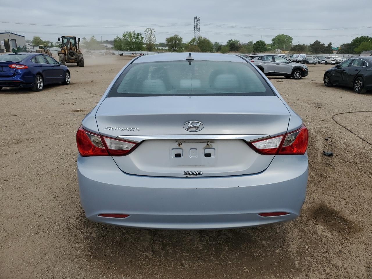 2013 Hyundai Sonata Gls - Image 6