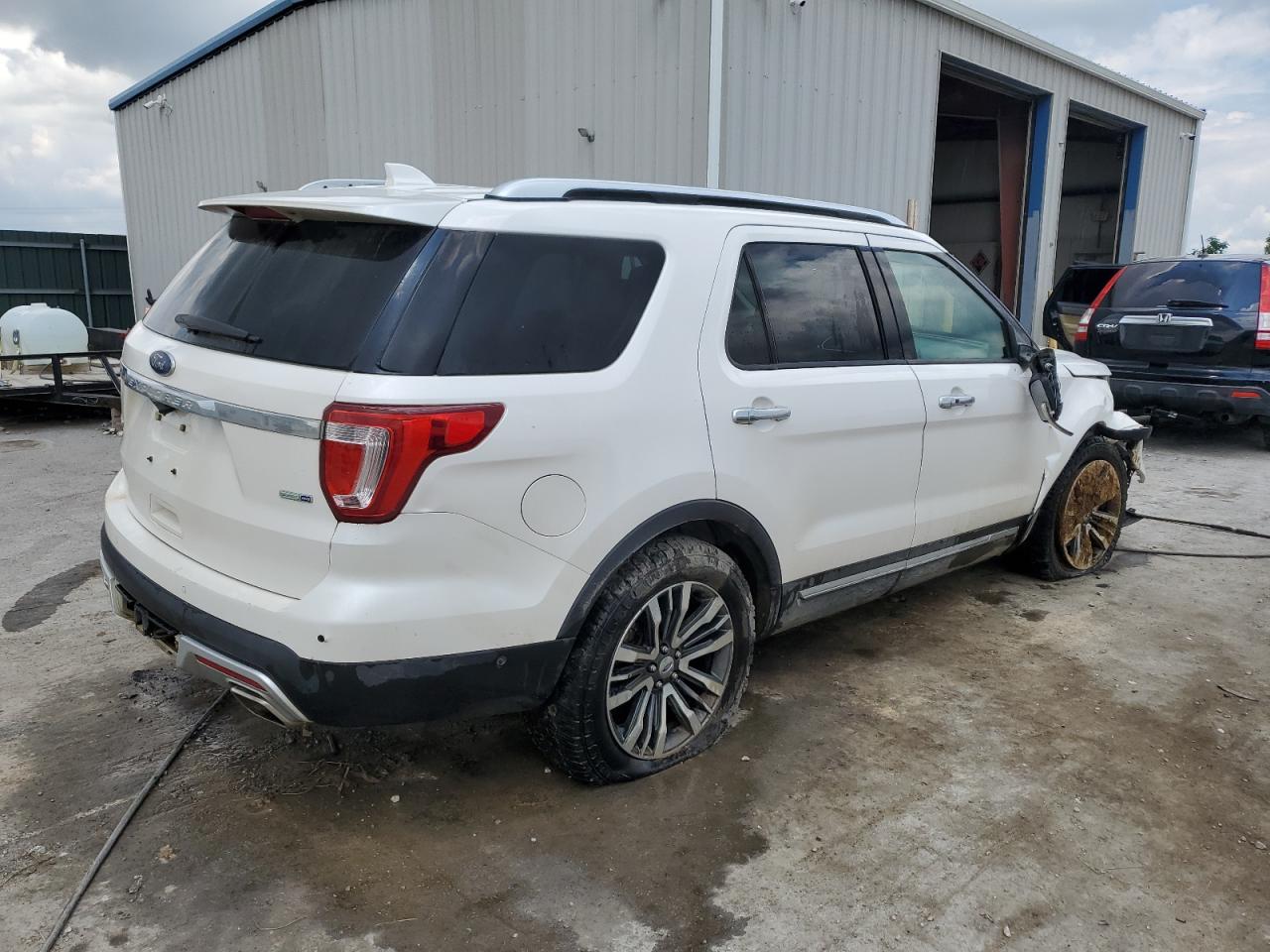 2017 Ford Explorer Platinum - Фото 3