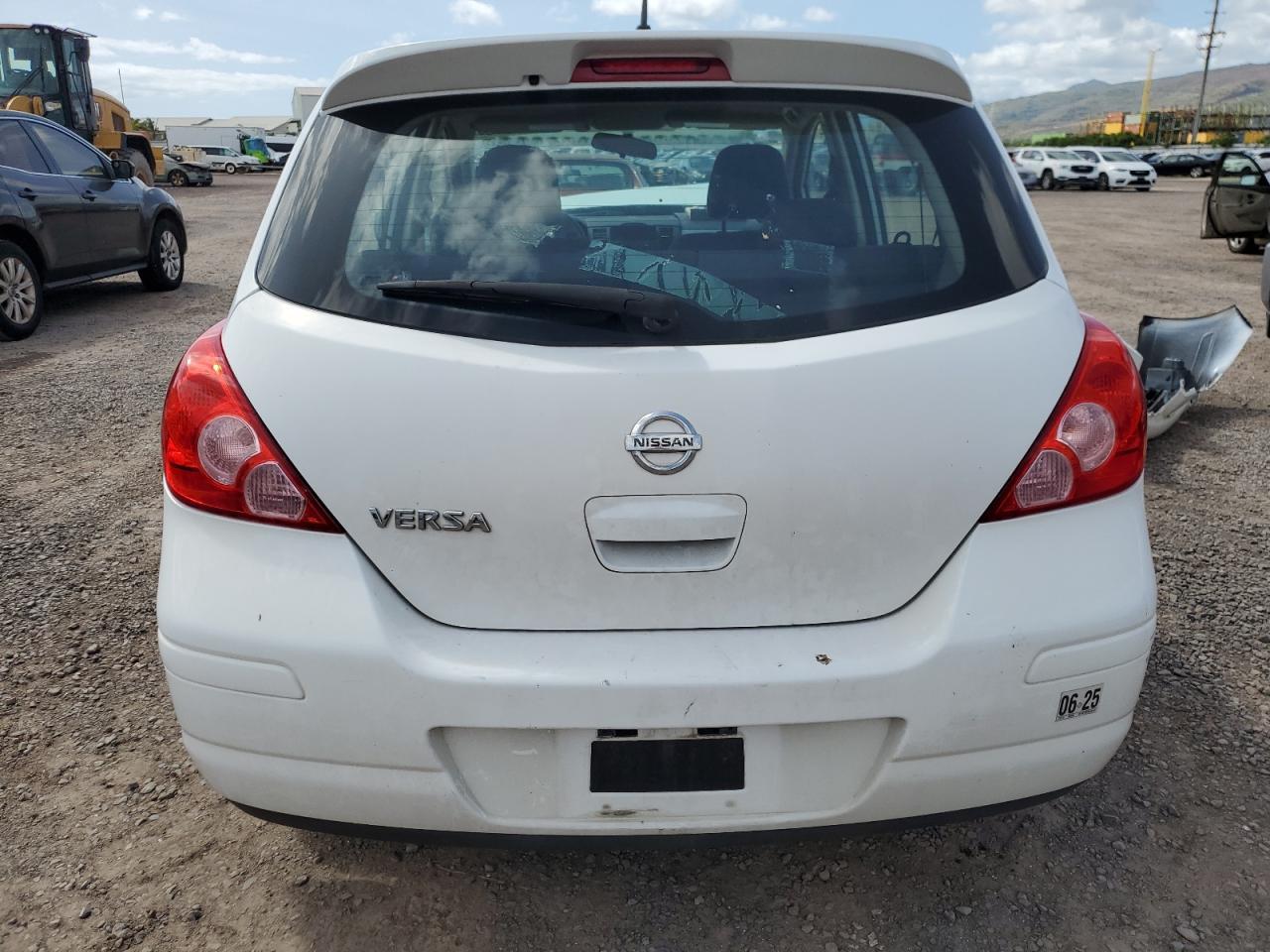 2009 Nissan Versa S - Фото 6
