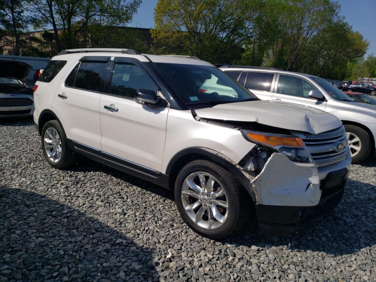 2015 Ford Explorer Xlt - Image 4