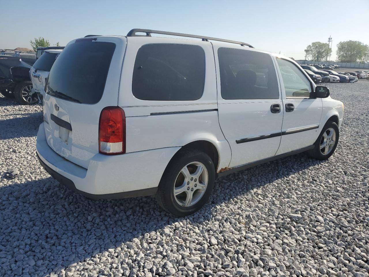 2008 Chevrolet Uplander Ls - Image 3