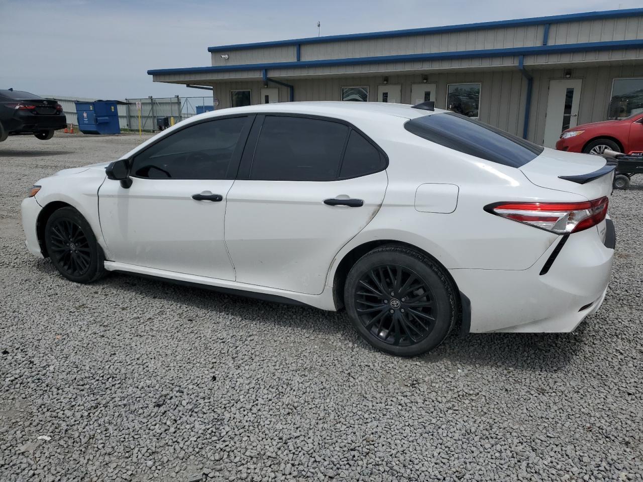2020 Toyota Camry Se - Image 2