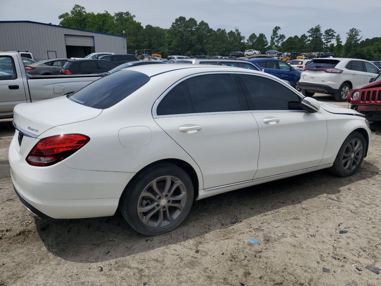 2016 Mercedes-Benz C 300 4Matic - Фото 3