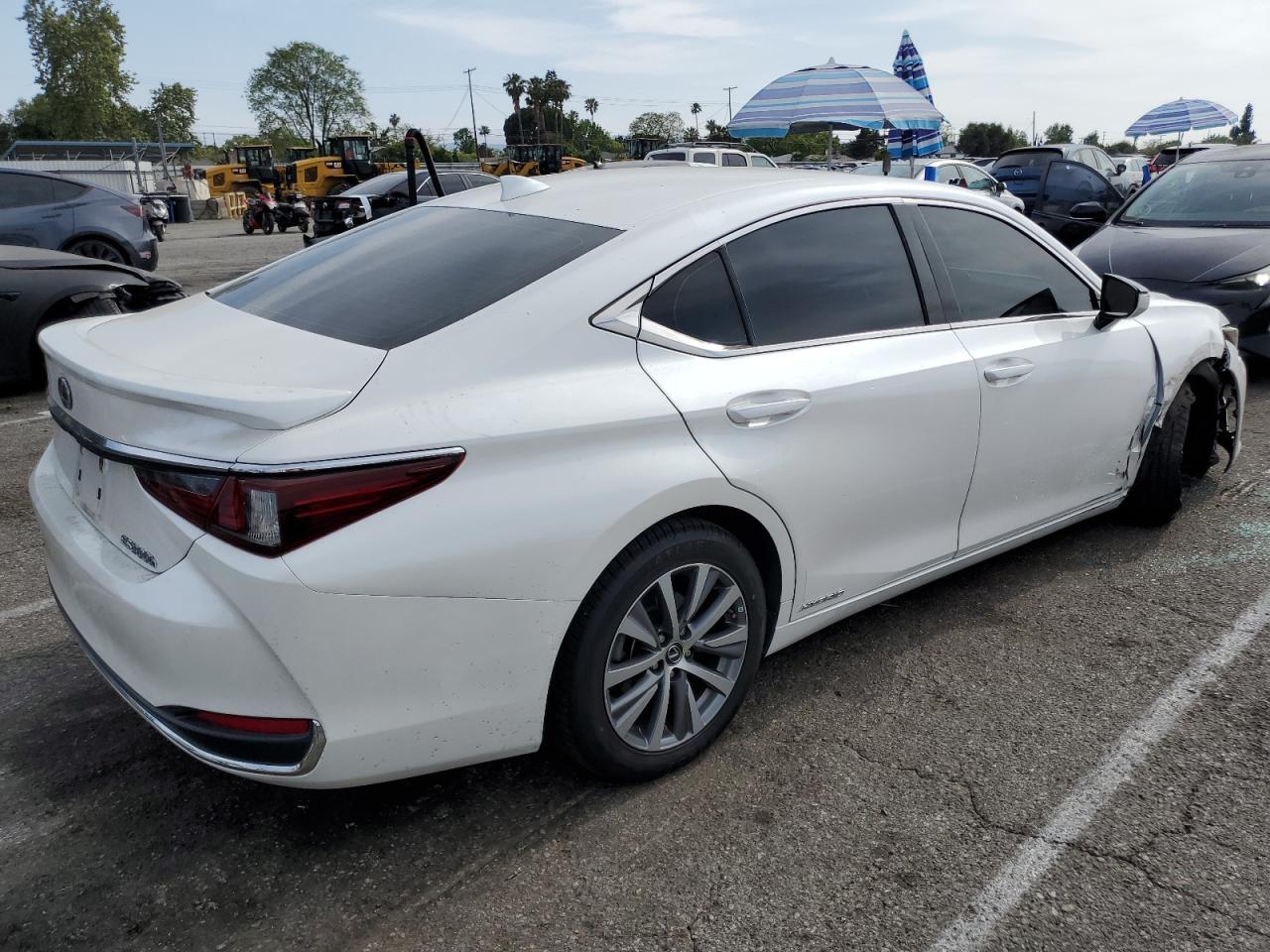 2021 Lexus Es 300H Base - Image 3