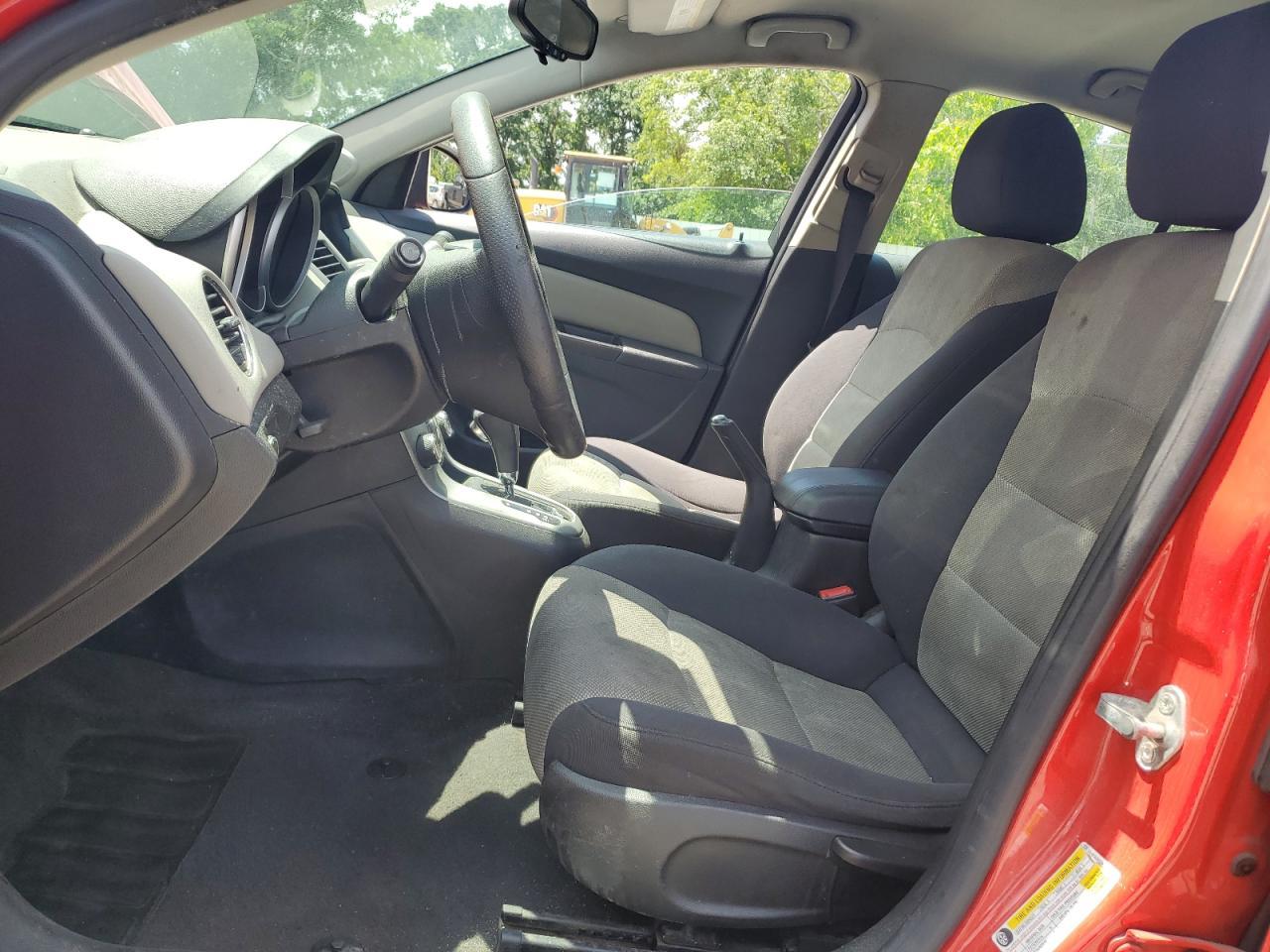 2014 Chevrolet Cruze Ls - Image 7