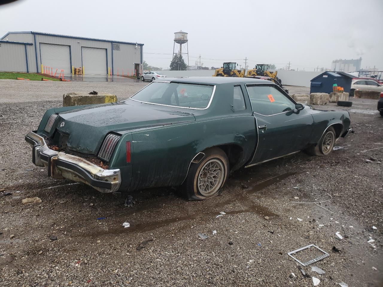 1975 Pontiac Grandprix - Image 3