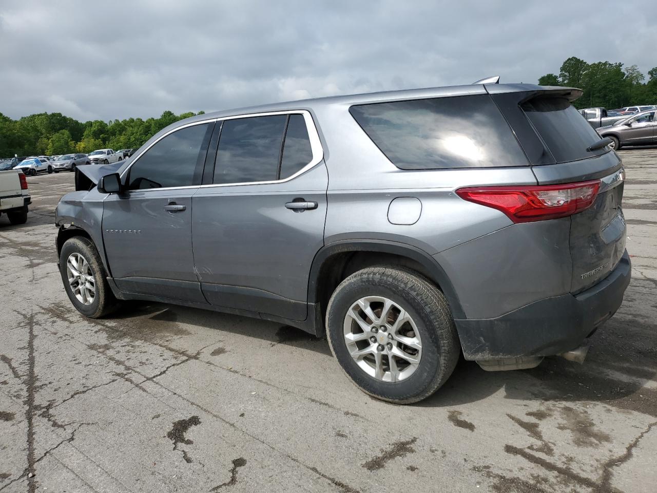 2020 Chevrolet Traverse Ls - Фото 2