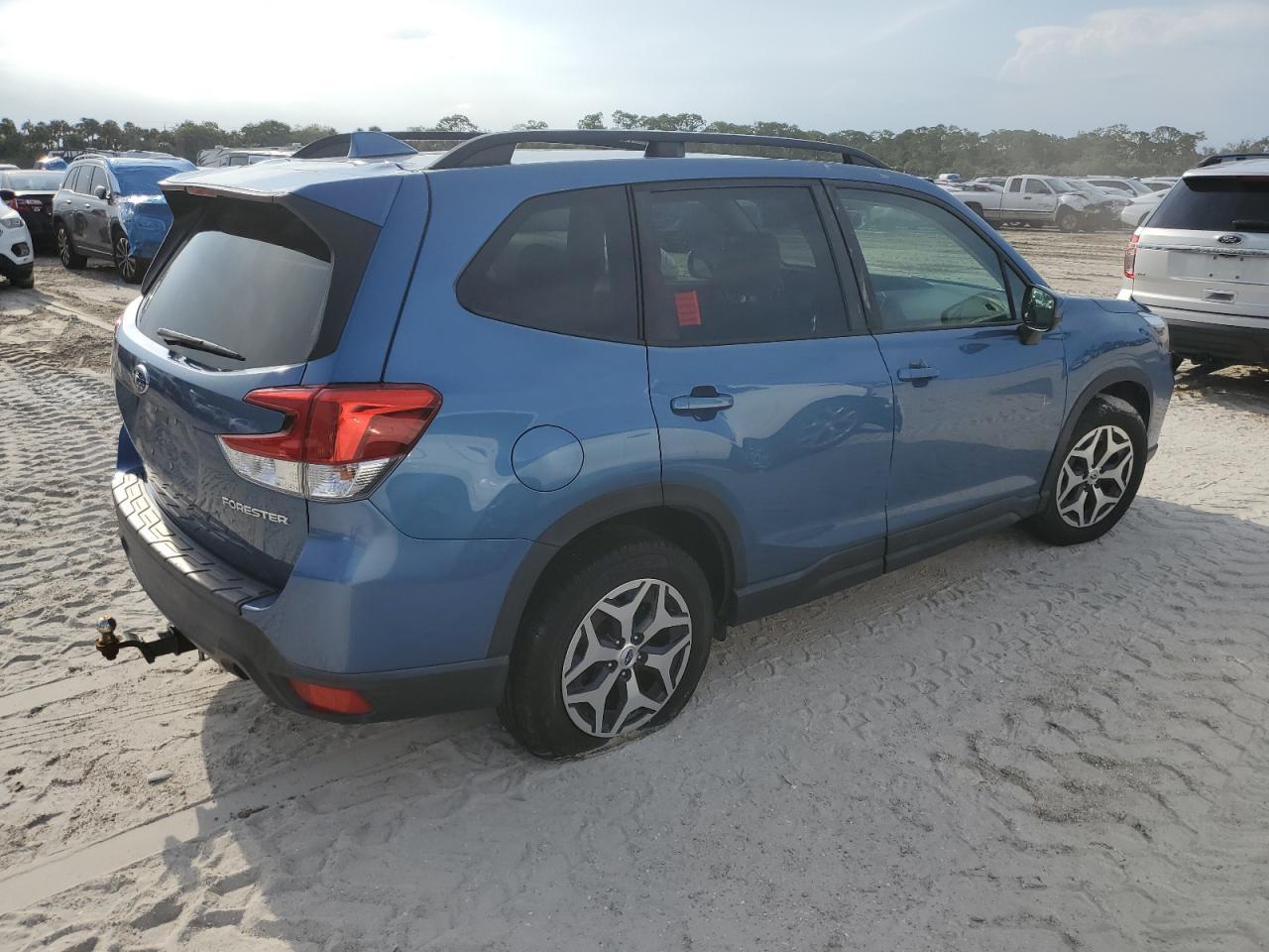 2019 Subaru Forester Premium - Фото 3