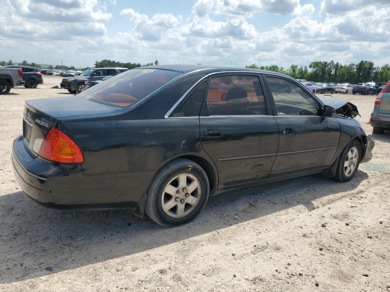 2002 Toyota Avalon Xl - Image 3