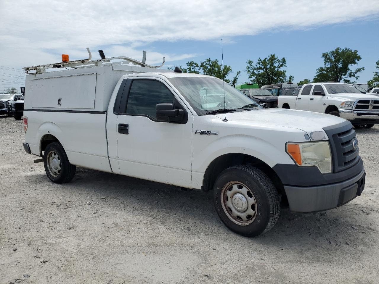 2010 Ford F150 - Фото 4