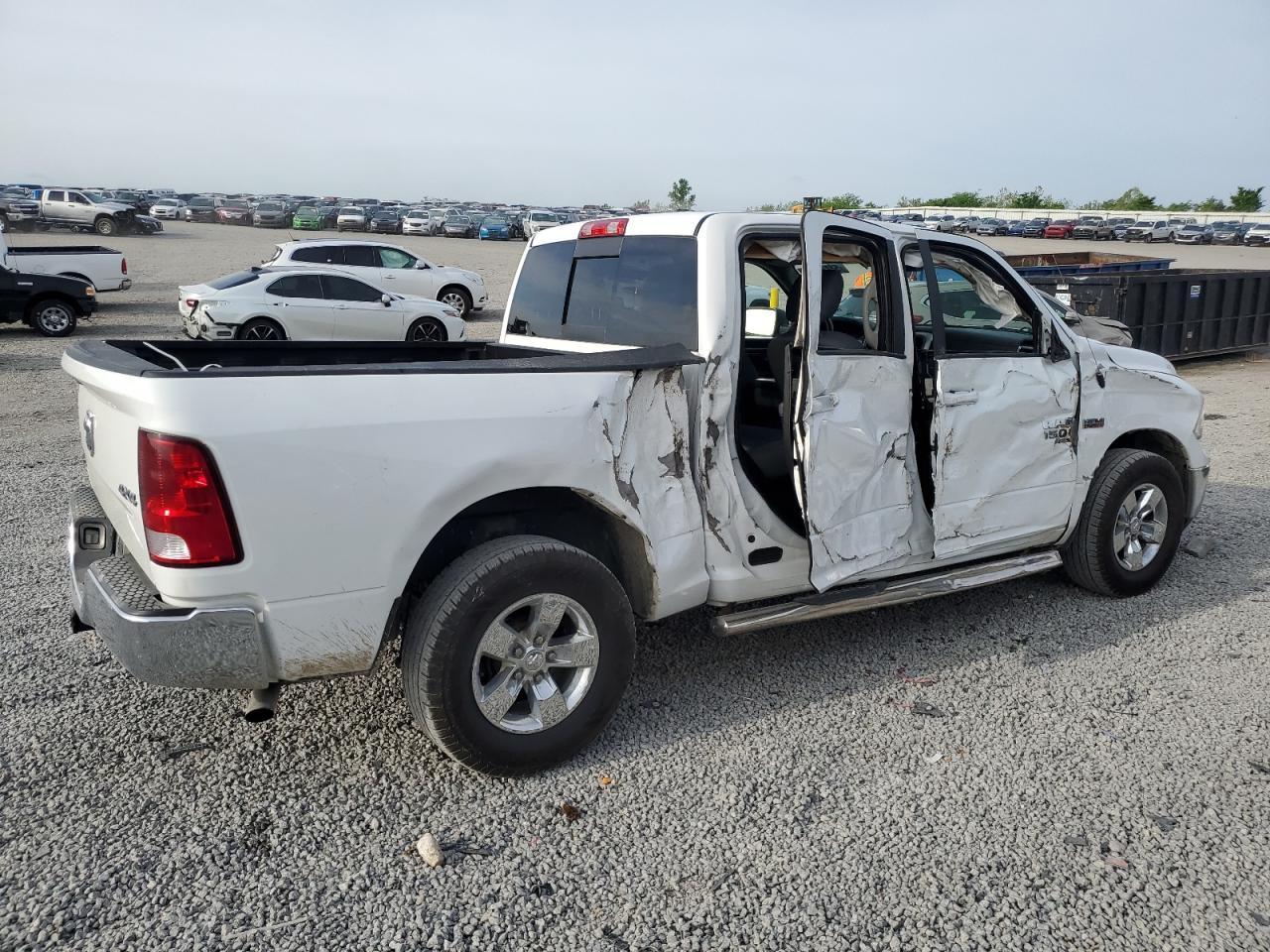 2019 Ram 1500 Classic Slt - Фото 3