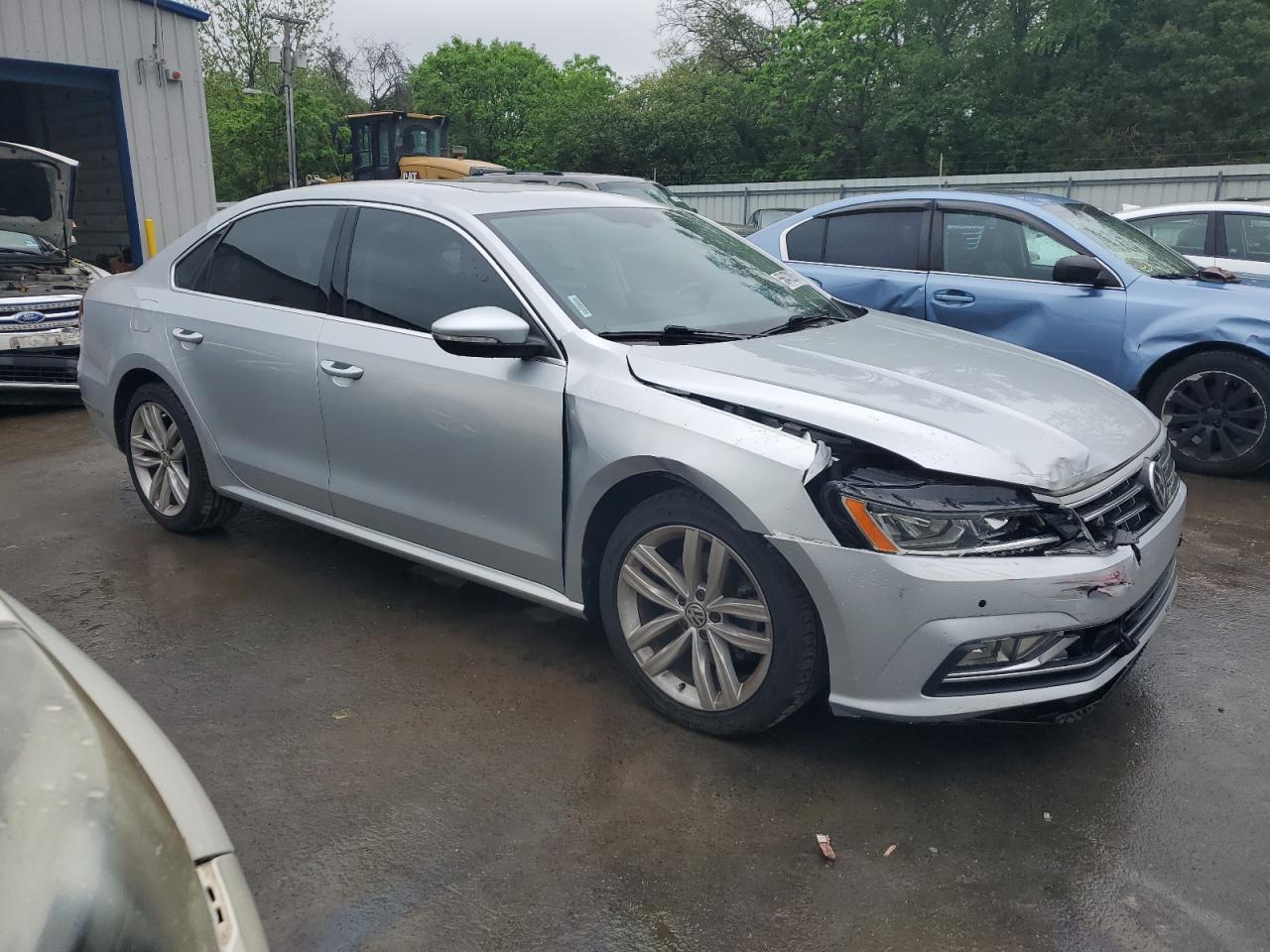2018 Volkswagen Passat Se - Фото 4