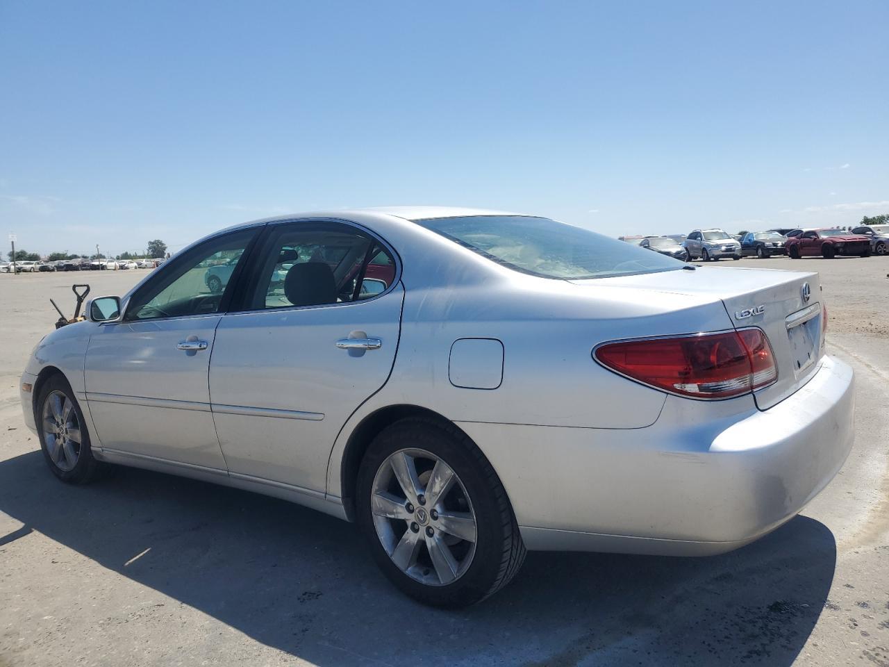 2005 Lexus Es 330 - Image 2