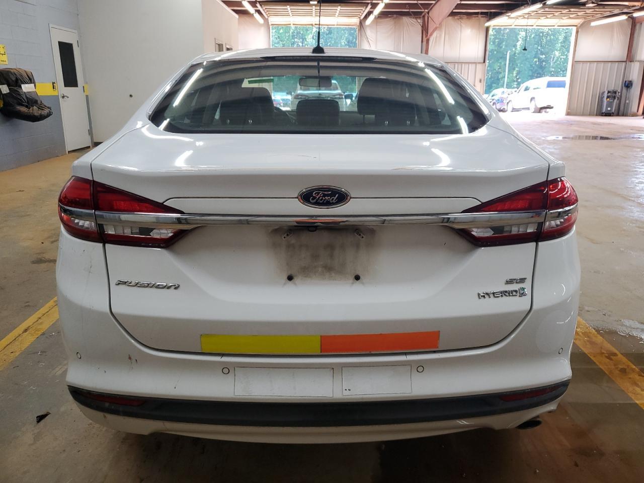2018 Ford Fusion Se Hybrid - Image 6