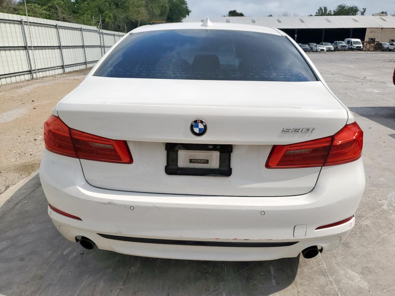 2017 BMW 530 I - Image 6