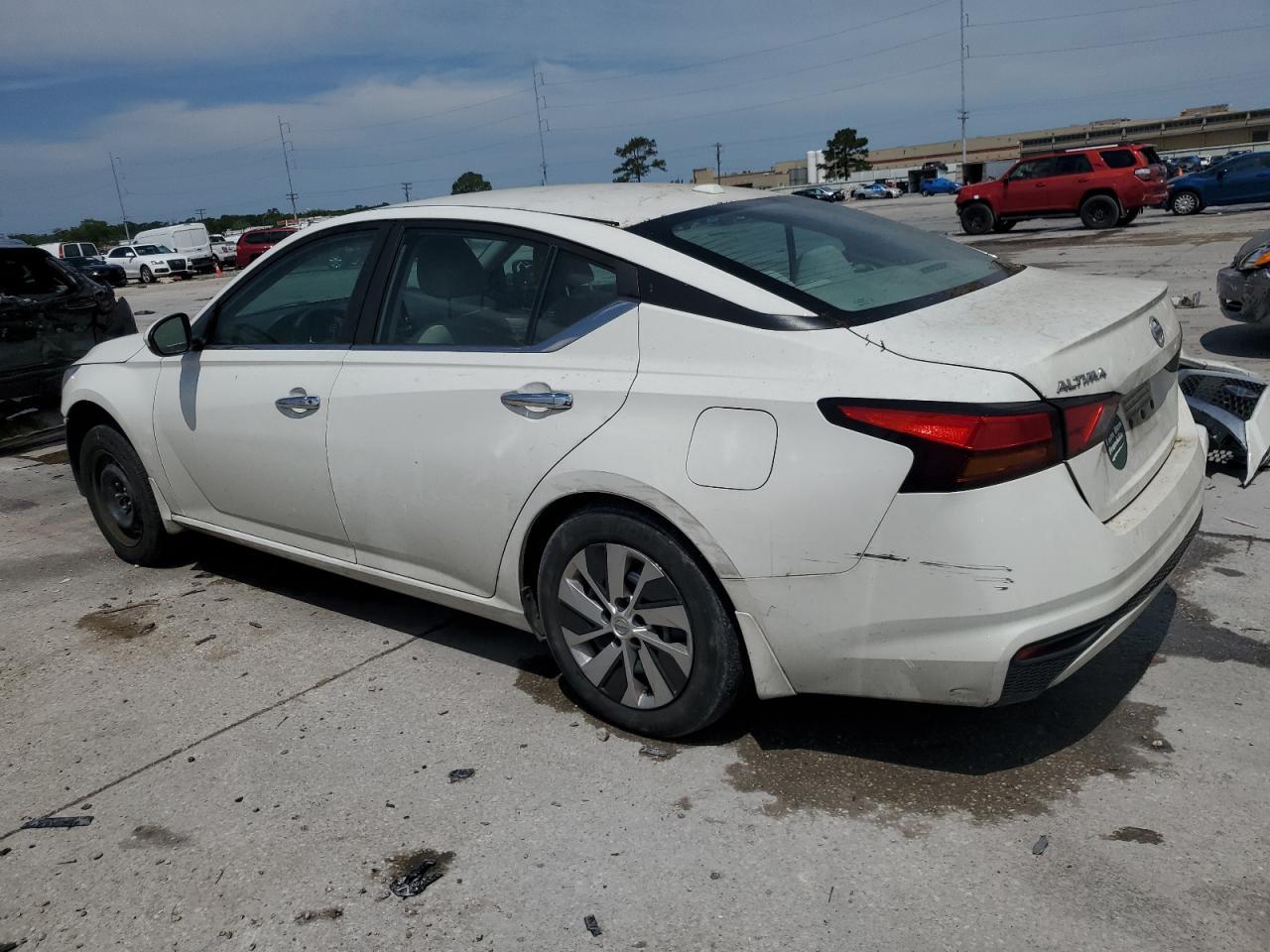 2020 Nissan Altima S - Image 2