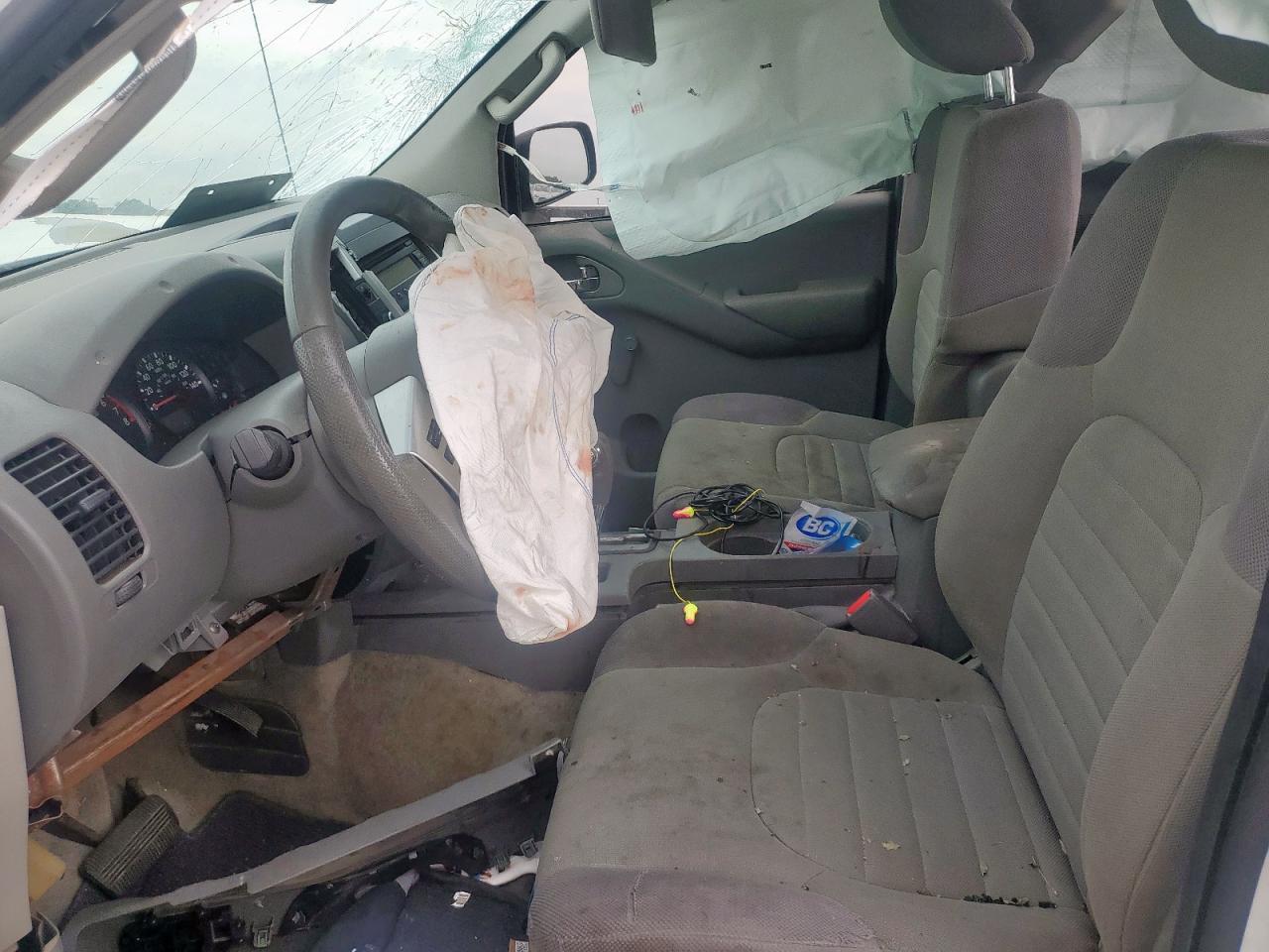 2014 Nissan Frontier S - Фото 7