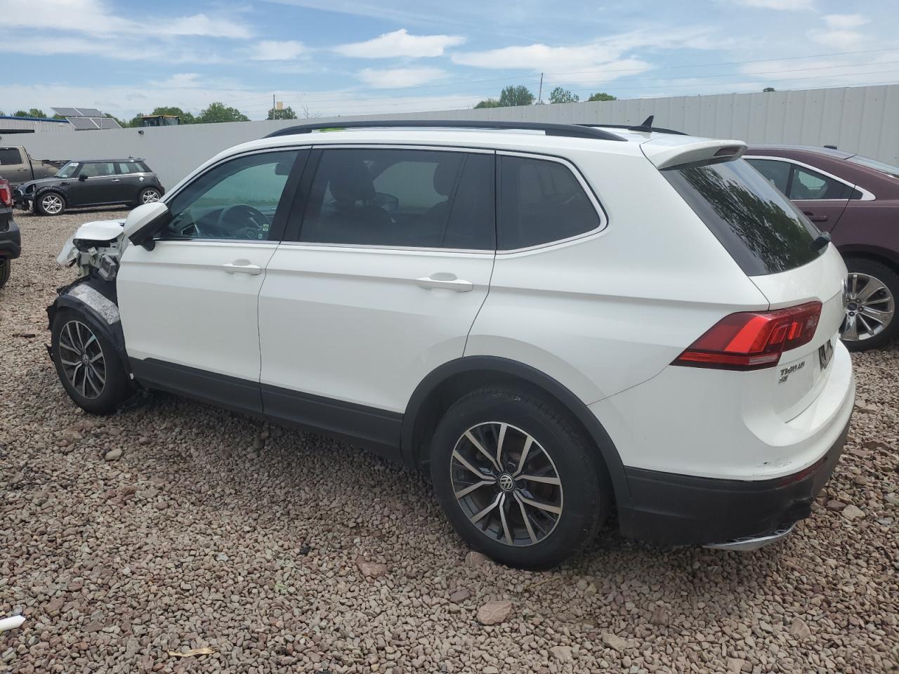 2019 Volkswagen Tiguan Se - Image 2
