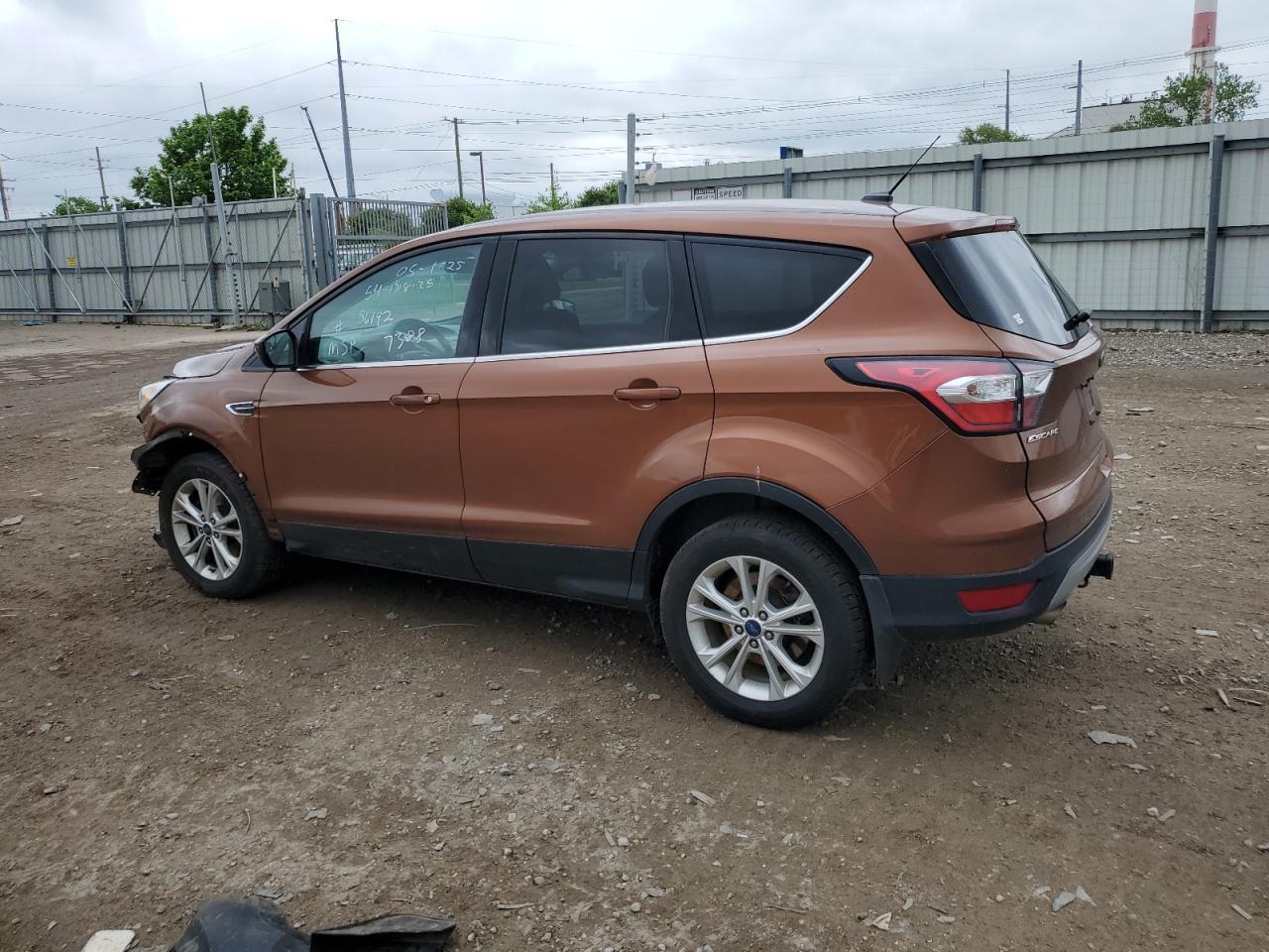 2017 Ford Escape Se - Фото 2