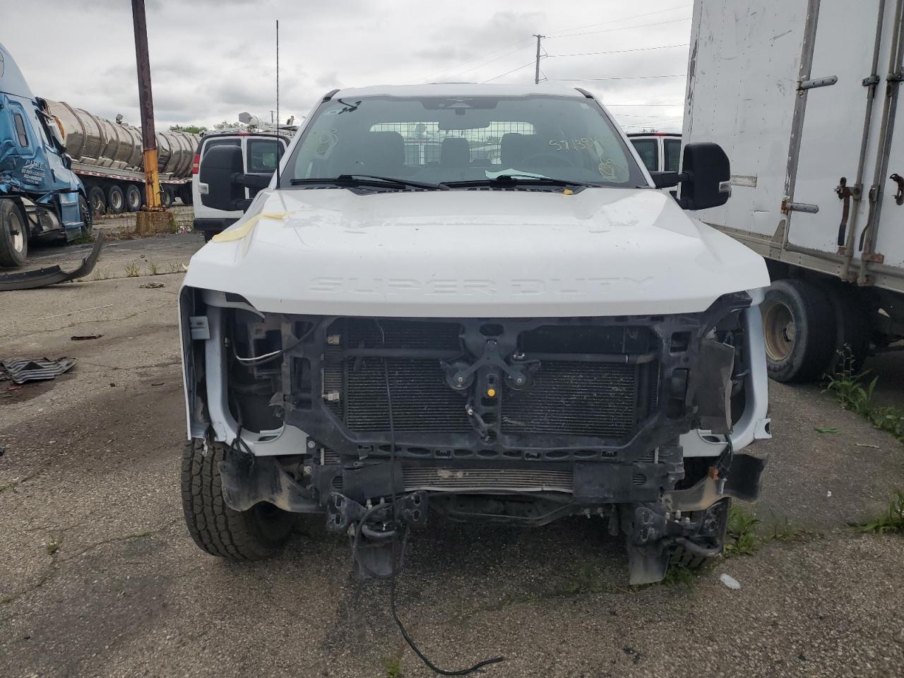 2023 Ford F250 Super Duty - Фото 5