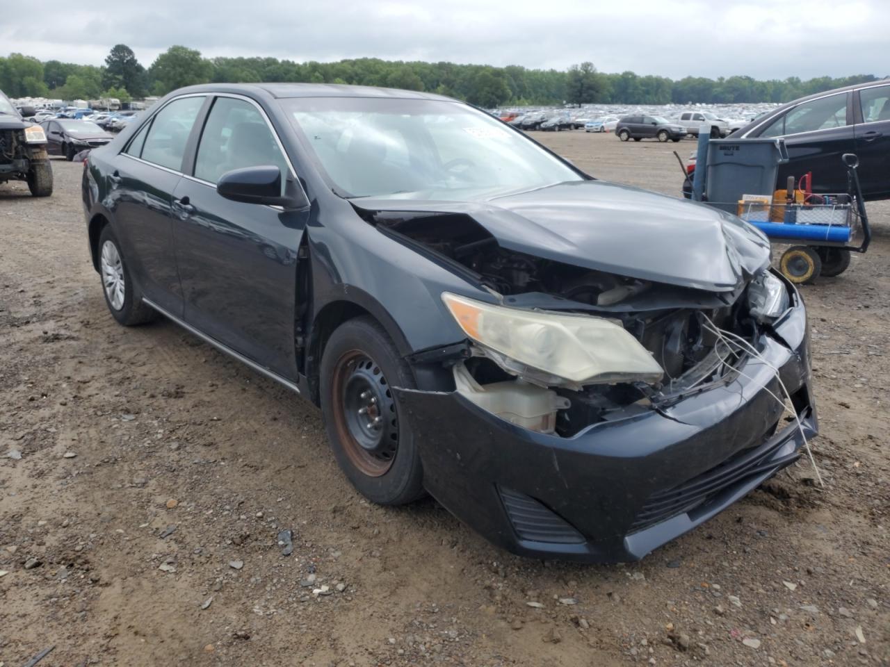 2013 Toyota Camry L - Image 4