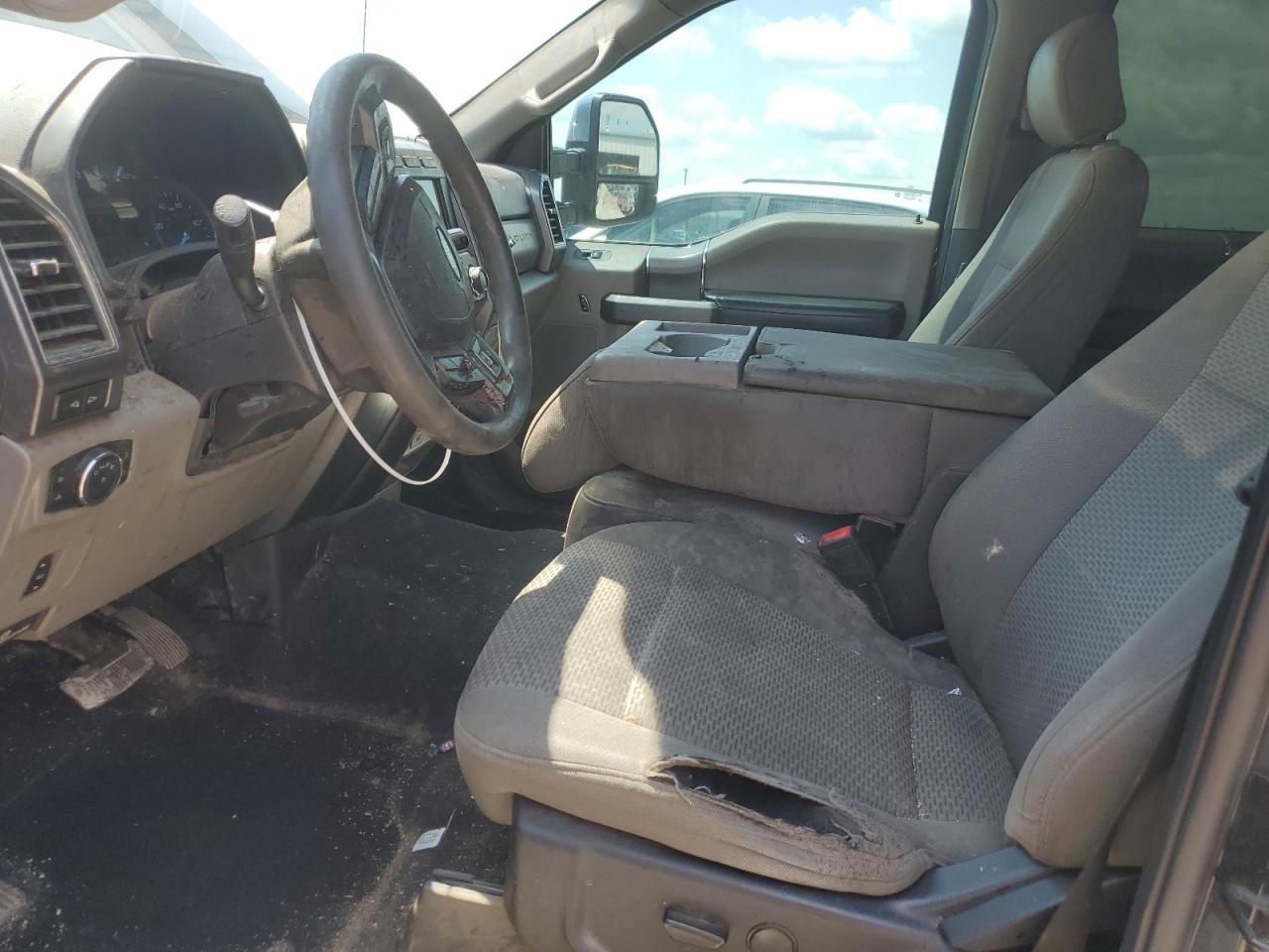 2020 Ford F350 Super Duty - Image 7