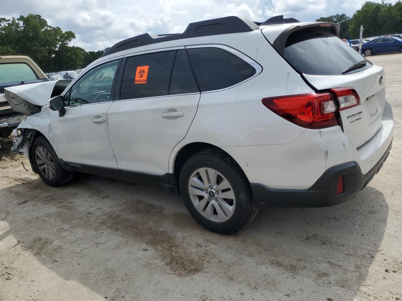 2019 Subaru Outback 2.5I Premium - Image 2